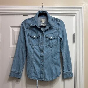 Universal Thread size 4 denim shirt